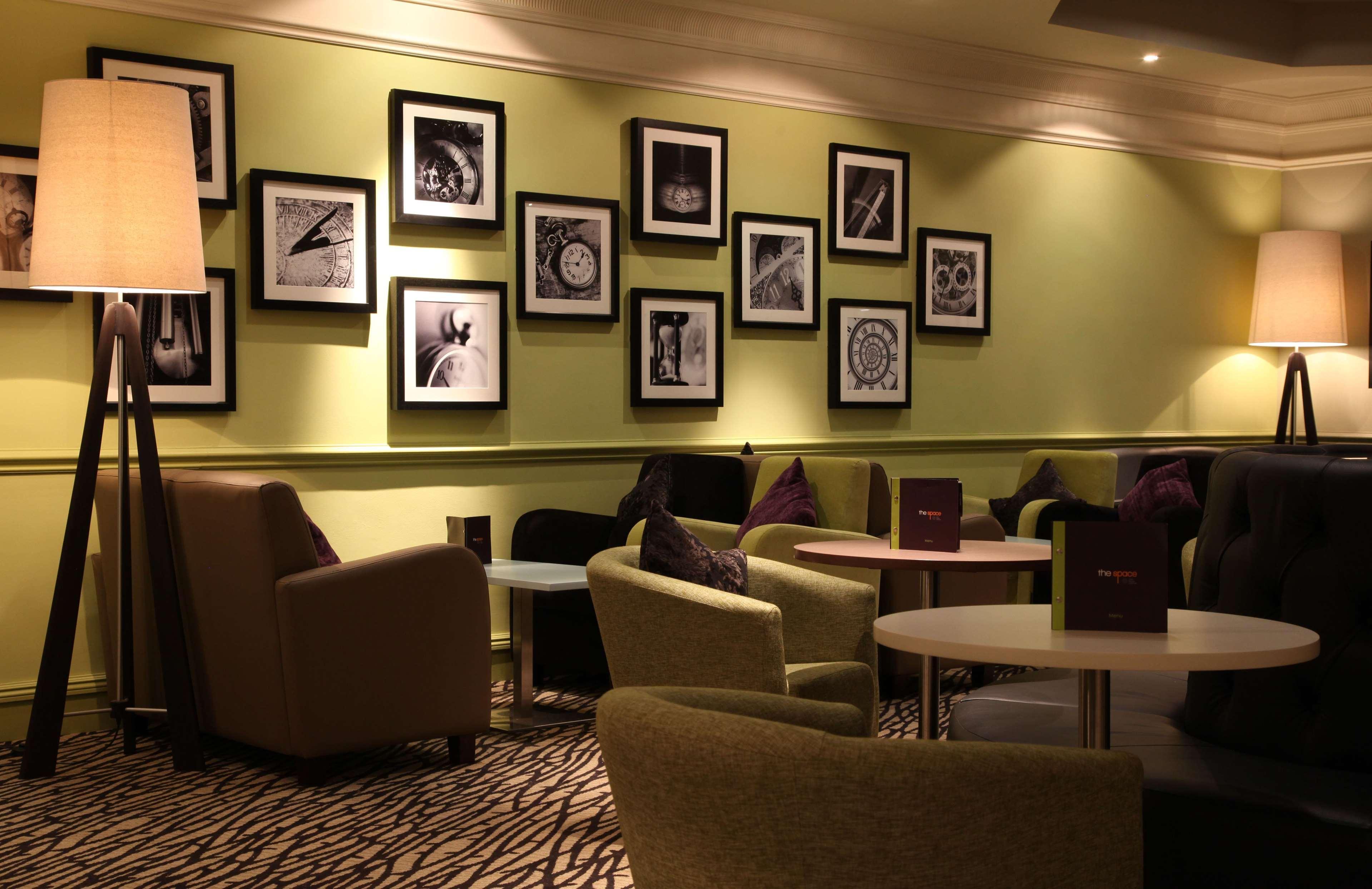 Doubletree By Hilton Glasgow Strathclyde Bellshill Exterior photo
